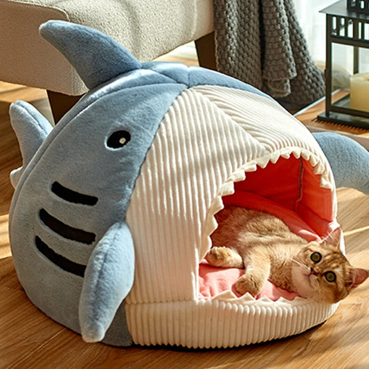 Winter Warm Cat Bed
